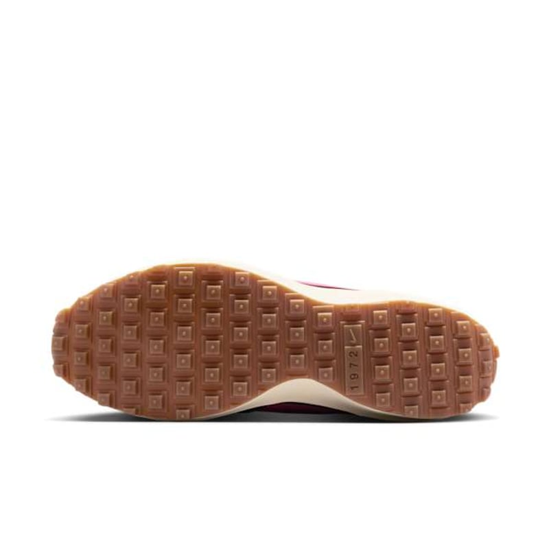 Nike Waffle Debut IH0581-350 02
