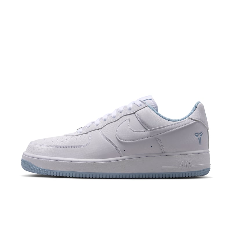 Nike Kobe Air Force 1 Low Sneaker "White & Armory Blue" | Herren | Sportstyle | 01 | SPORTSHOWROOM