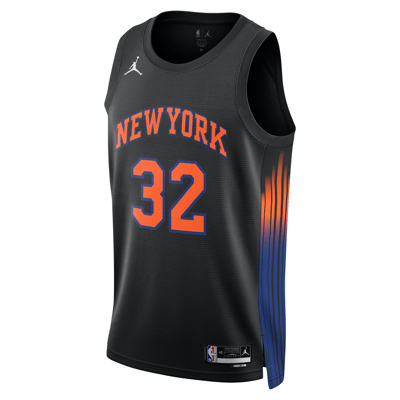 Nike Jordan New York Knicks 2025/26 Statement Edition Dri-FIT NBA Swingman Karl-Anthony Towns HM4878-011 01