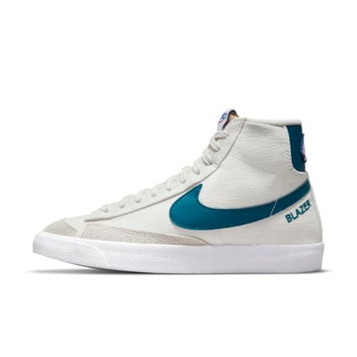Nike Blazer Mid '77 DQ8596-100