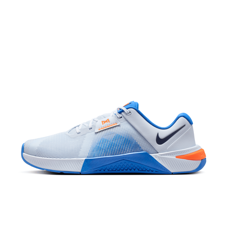 Buty treningowe Nike Metcon 10 "Football Grey & Orange Frost" | Mezczyzni | Trening | 01 | SPORTSHOWROOM