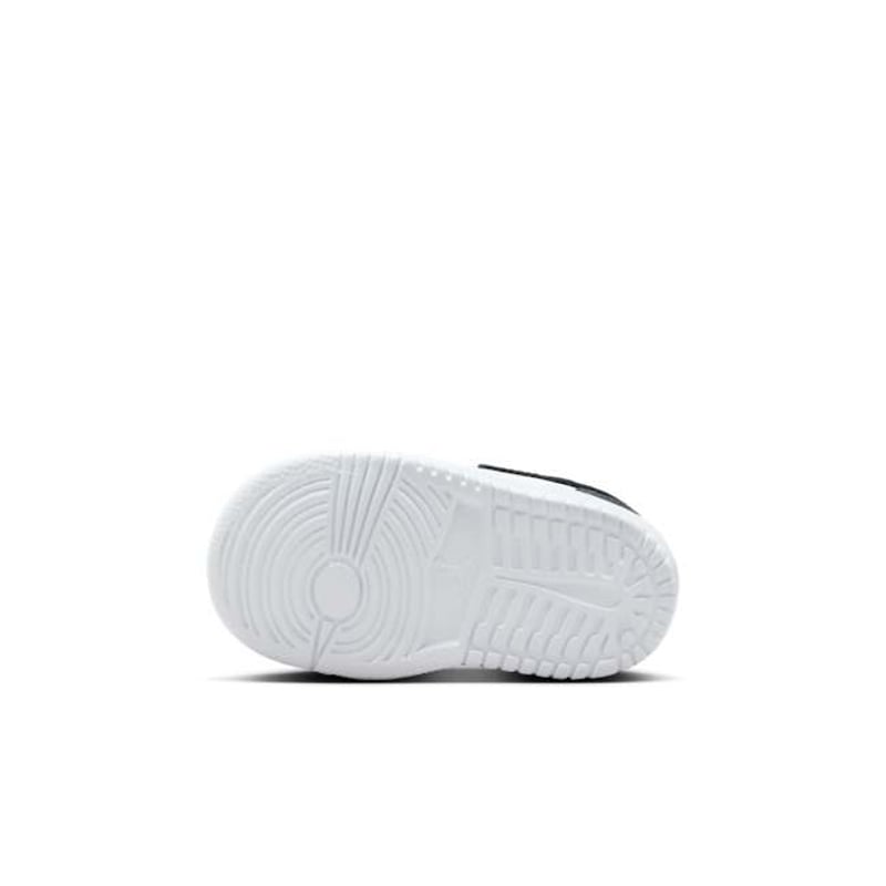 Jordan 1 Low Alt DR9747-152 02