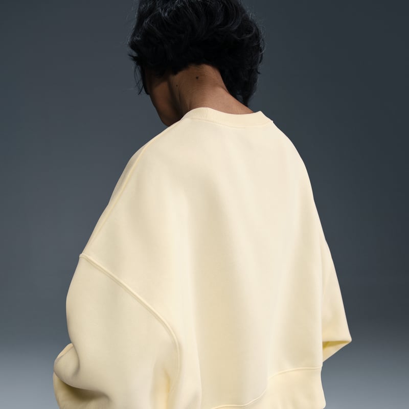 Nike Phoenix Fleece Over-Oversized Crew DQ5761-744 02