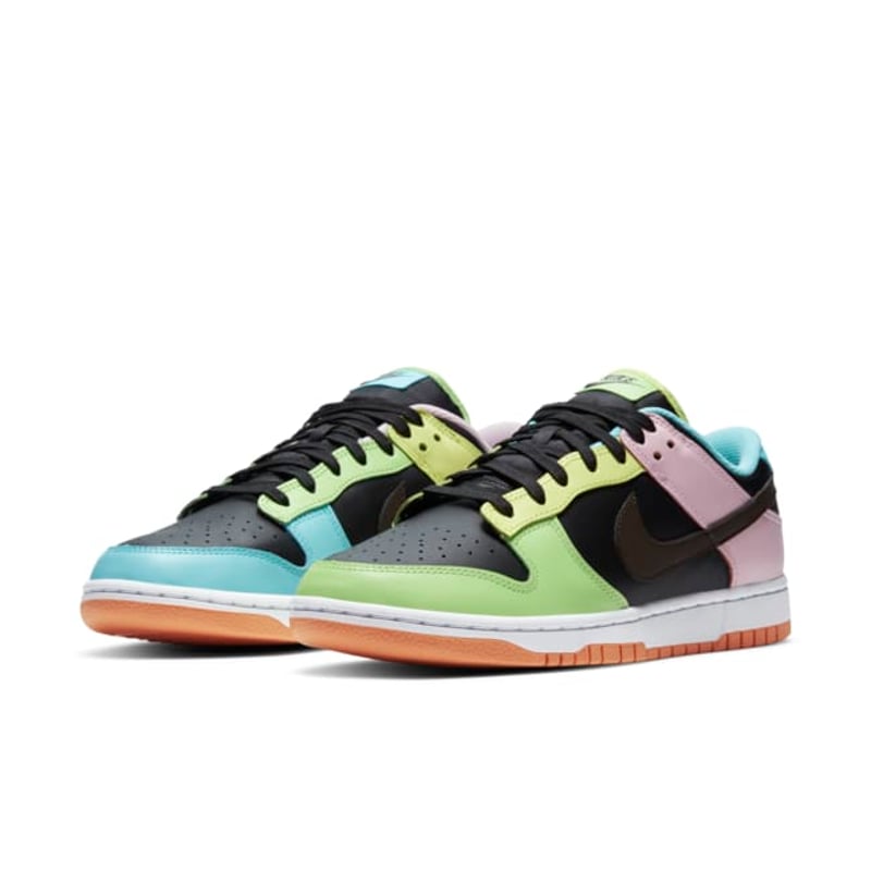 Nike Dunk Low SE DH0952-001 05
