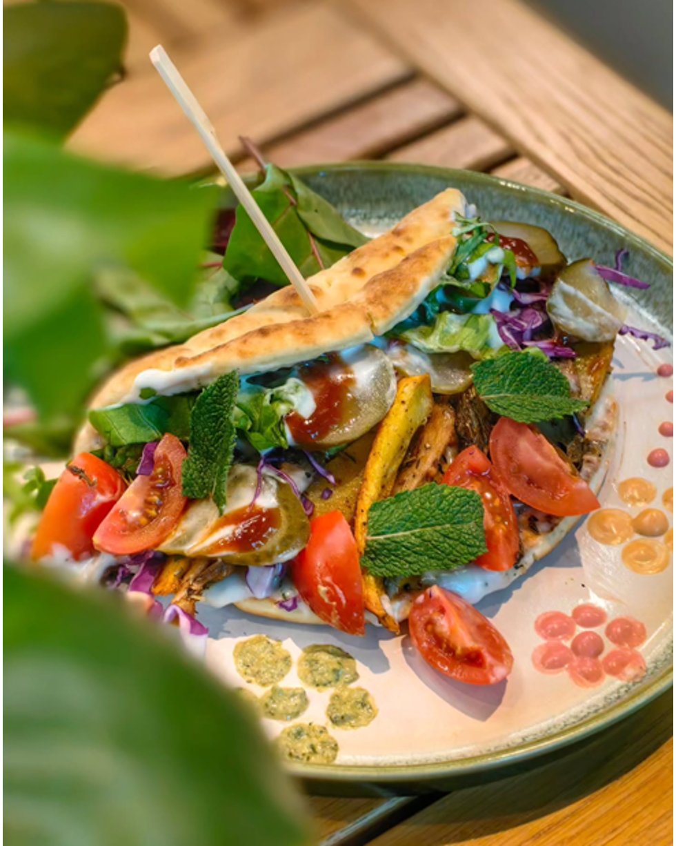 Nom Nom JYCCVVGFXGGAN71X6 01