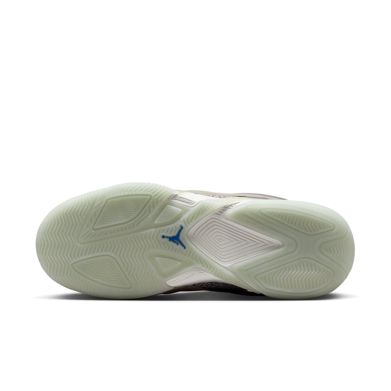 Jordan Heir Series FZ2471-501 02