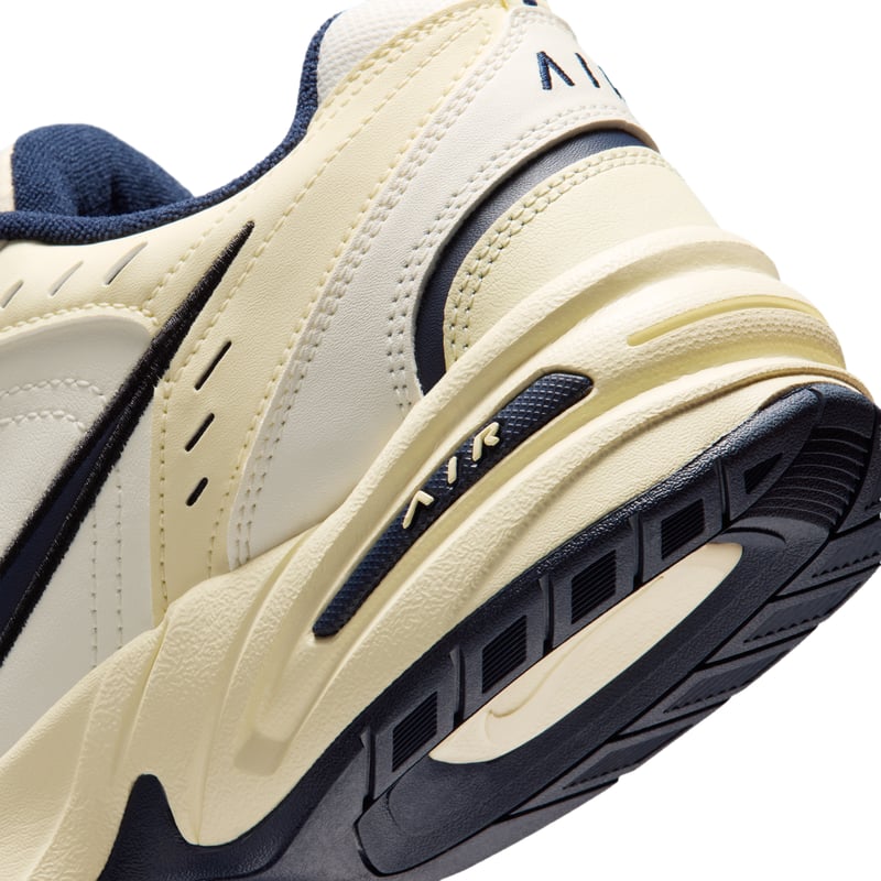 Nike Air Monarch IV 415445-104 08