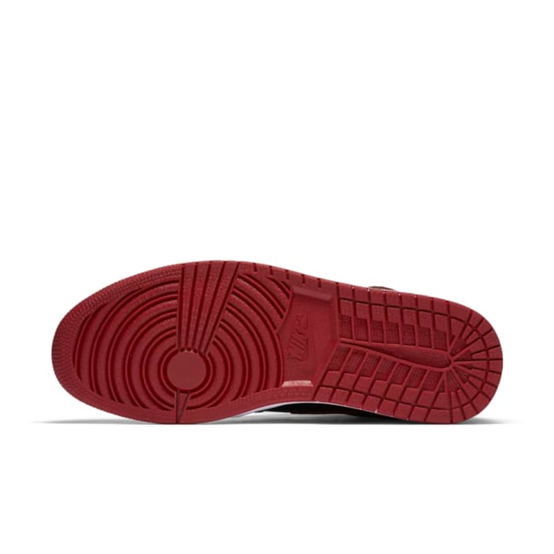 Jordan 1 Retro High OG ‘Banned’ 555088-001 02