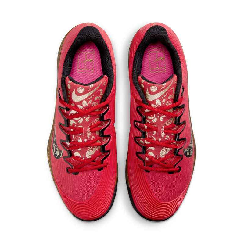 Nike Vapor 12 Clay x Carlos Alcaraz tennis runners "Sport Red & Metallic Gold" | Men | Tennis | 04 | SPORTSHOWROOM