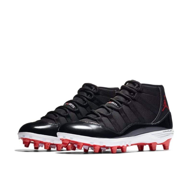 Jordan 11 Retro Cleat AO1561-010 04