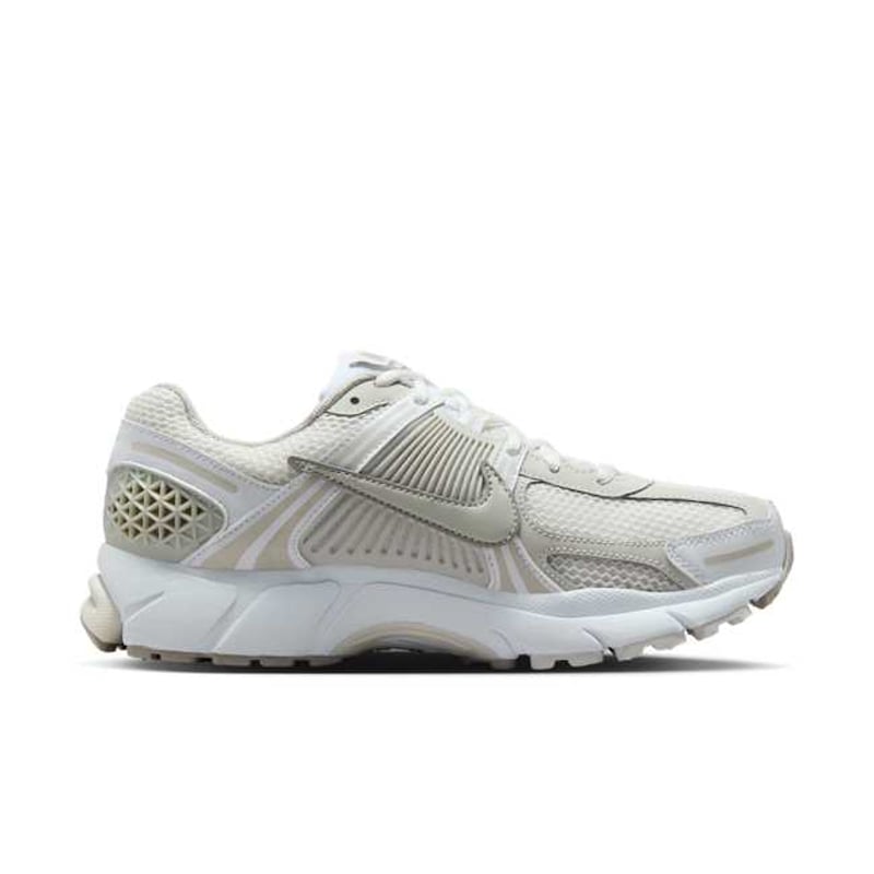 Nike Zoom Vomero 5 FJ2028-107 03