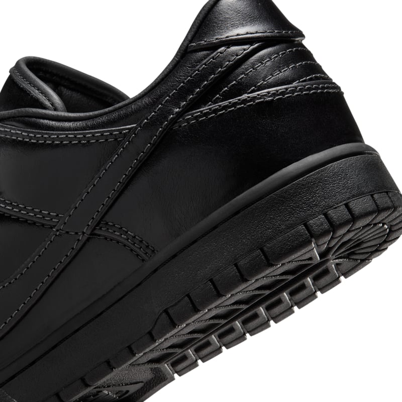 Nike Dunk Low Retro Premium sneakers "Triple Black" | Herre | Sportstyle | 08 | SPORTSHOWROOM