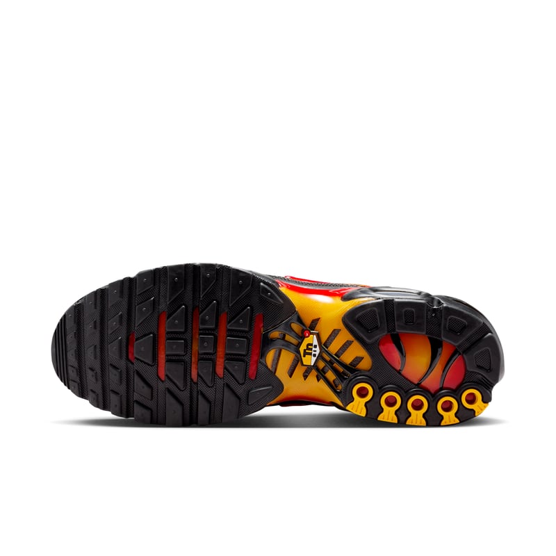Superge Nike Air Max Plus "Flame" | Moški | Sportstyle | 02 | SPORTSHOWROOM