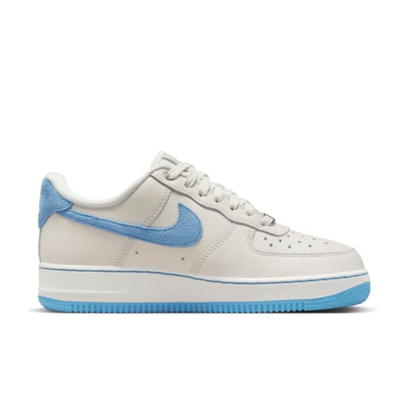 Nike Air Force 1 LXX DX1193-100 03