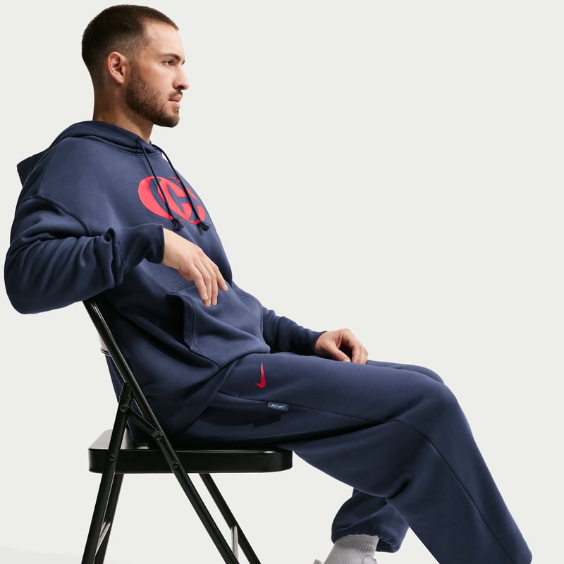 Nike Caitlin Clark Phoenix Fleece Hose "Midnight Navy & University Red" | Damen | Sportstyle & Basketball | 04 | SPORTSHOWROOM