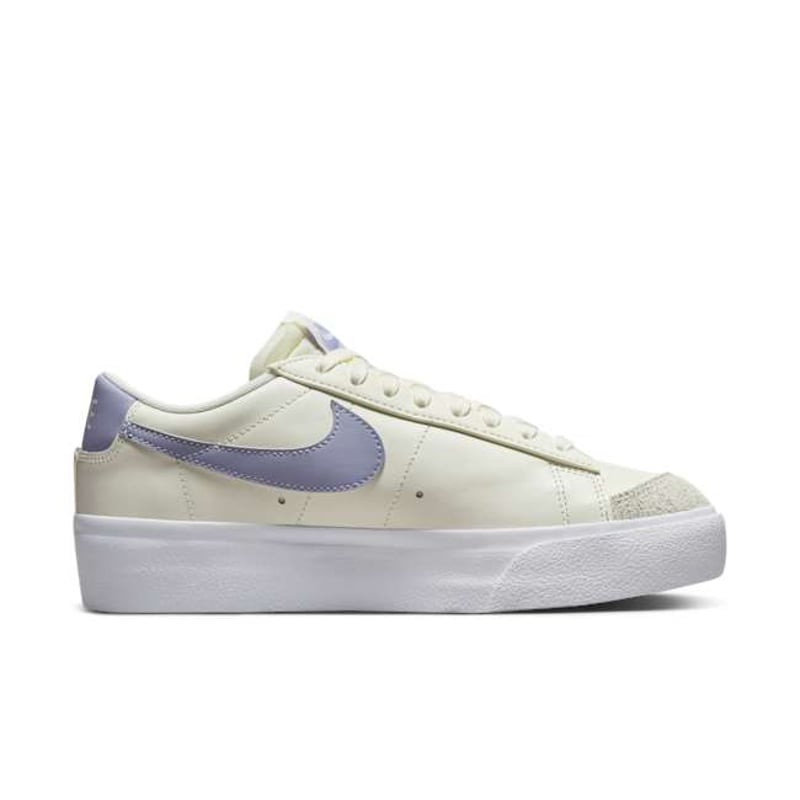 Nike Blazer Low Platform DJ0292-110 03