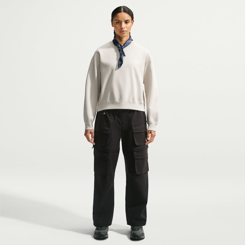 Nike ACG 'Tuff Fleece' Women's Therma-FIT Crew-Neck Sweatshirt "Light Orewood Brown" | Kvinnor | | 04 | SPORTSHOWROOM