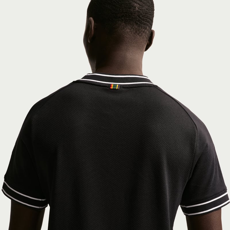 NikeCourt Heritage FN0318-010 02