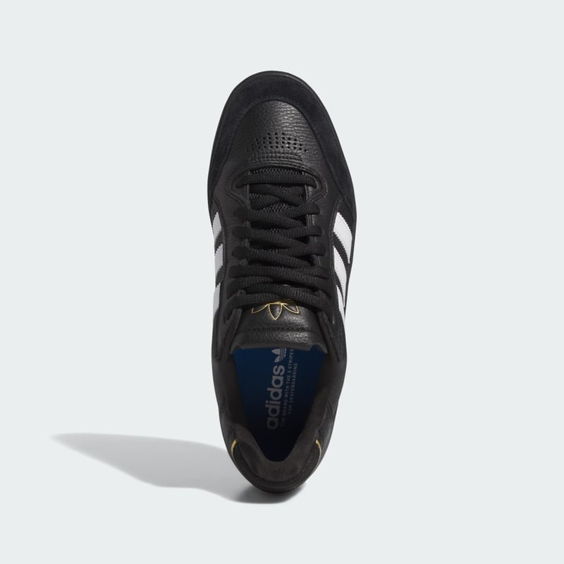 adidas Tyshawn Low IE3124 02