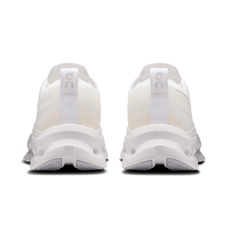 On Cloudtilt Moon x Zendaya 3MF30670664 05