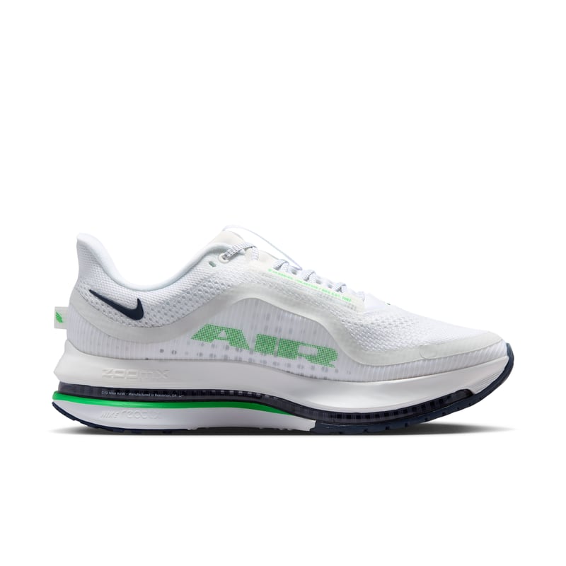 Nike Pegasus Premium runners "White & Midnight Navy" | Men | Running | 02 | SPORTSHOWROOM