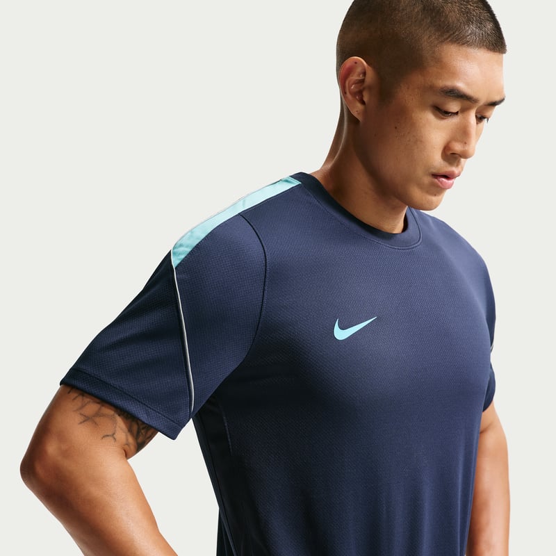 Nike Strike Dri-FIT IF1461-410 03