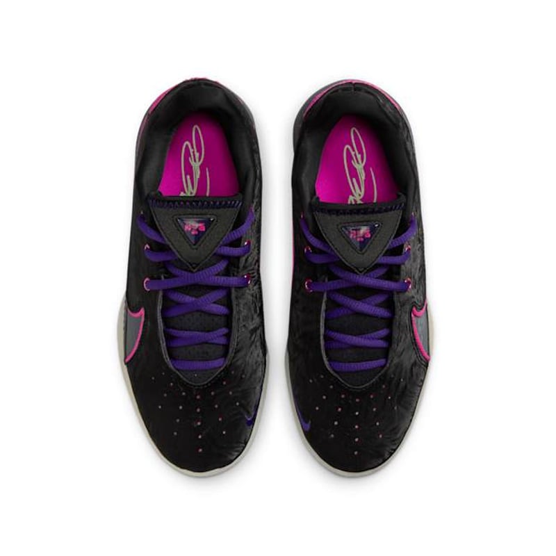 Nike LeBron 22 FV5636-001 04