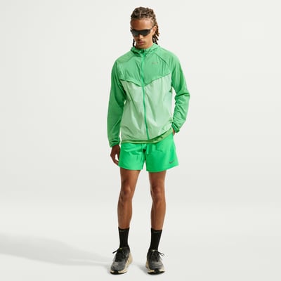 Nike Stride Dri-FIT 7" 2-in-1 Shorts "Green Spark" | Herren | Laufen | 01 | SPORTSHOWROOM