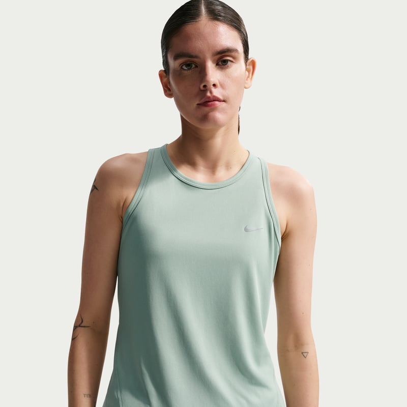 Nike Tempo Dri-FIT HV3809-007 01