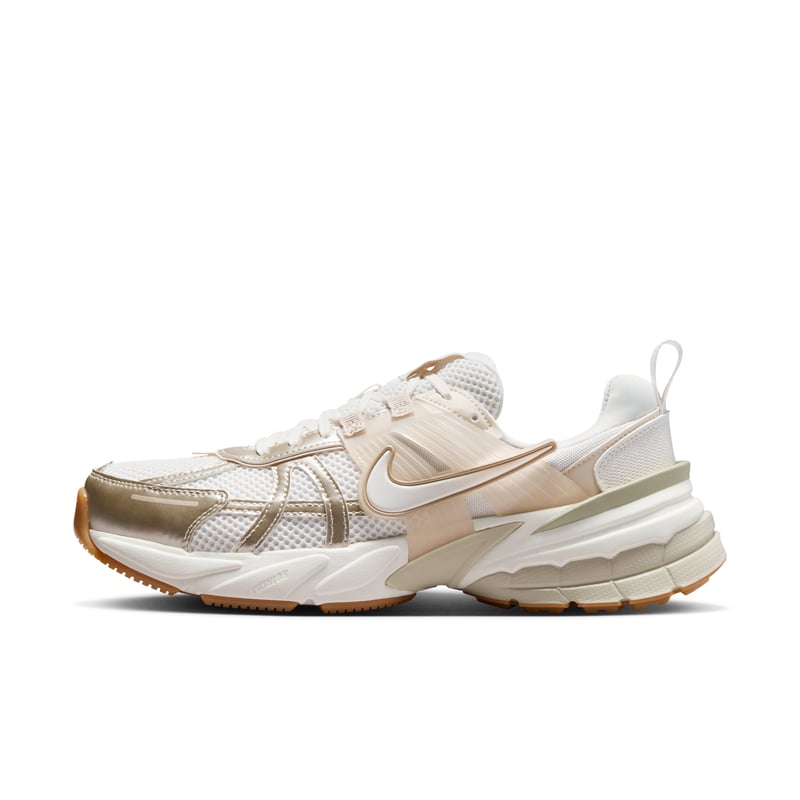 Nike V2K Run trainers "Sail & Coconut Milk" | Women | SportStyle | 01 | SPORTSHOWROOM
