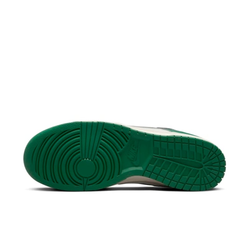 Nike Dunk Low SE DR9654-100 02