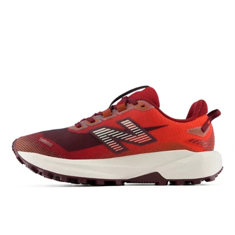 Tekaški copati New Balance FuelCell Rebel Trail "Podium Red & Neo Flame" | Ženske | Tek | 01 | SPORTSHOWROOM