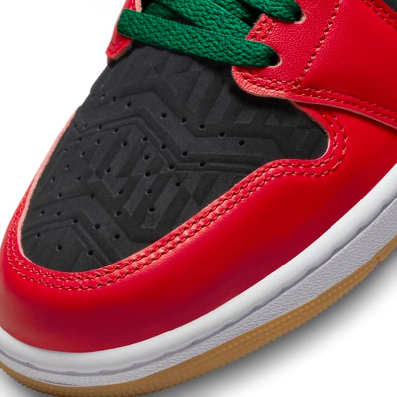 Jordan 1 Mid SE DQ8417-006 03