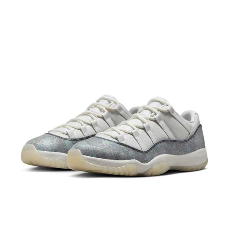Jordan 11 Retro HQ7000-001 05