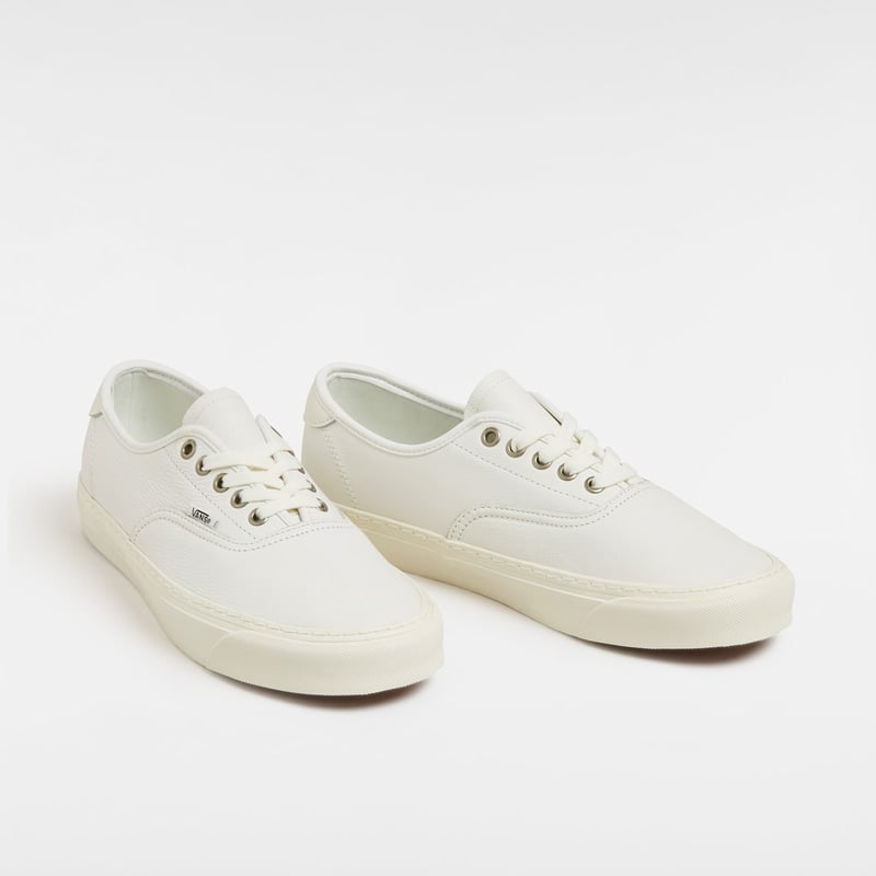Vans Authentic Lux Leather VN000CZKOUN 02