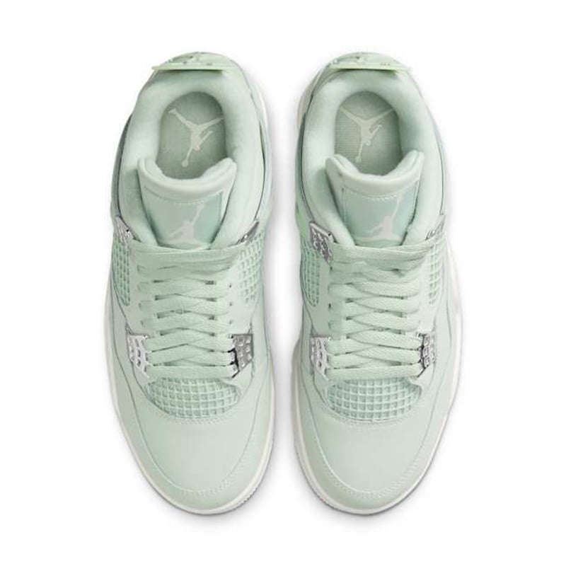 Jordan 4 Retro HV0823-003 04