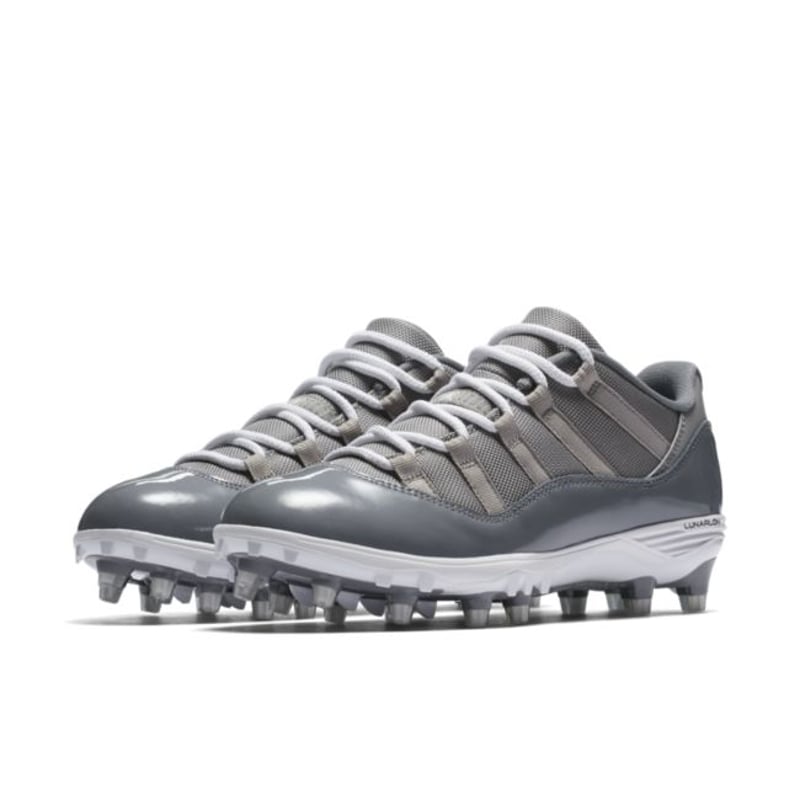 Jordan 11 Retro Low Cleat AO1560-003 04