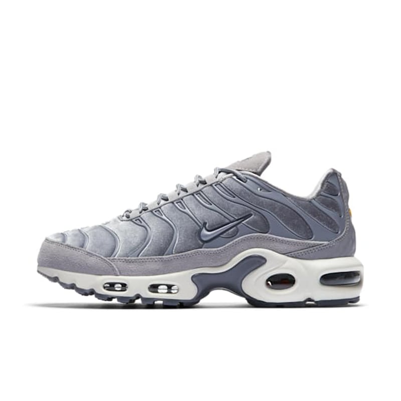 Nike Air Max Plus LX AH6788-001 01