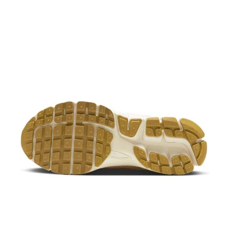 Nike Zoom Vomero 5 FQ6868-181 02
