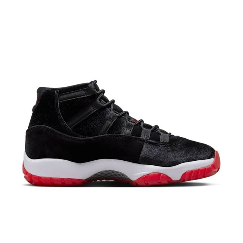 Jordan 11 Retro DB5457-061 03