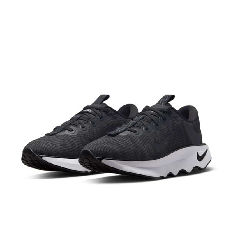 Nike Motiva DV1238-001 06