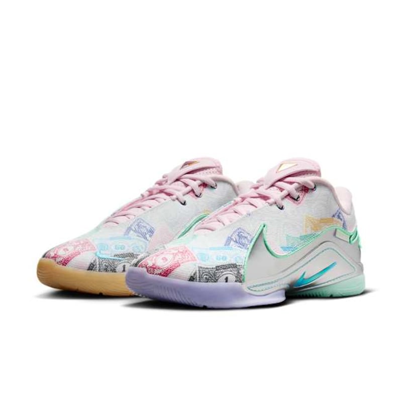 Nike LeBron 22 x Monopoly FZ1097-100 05