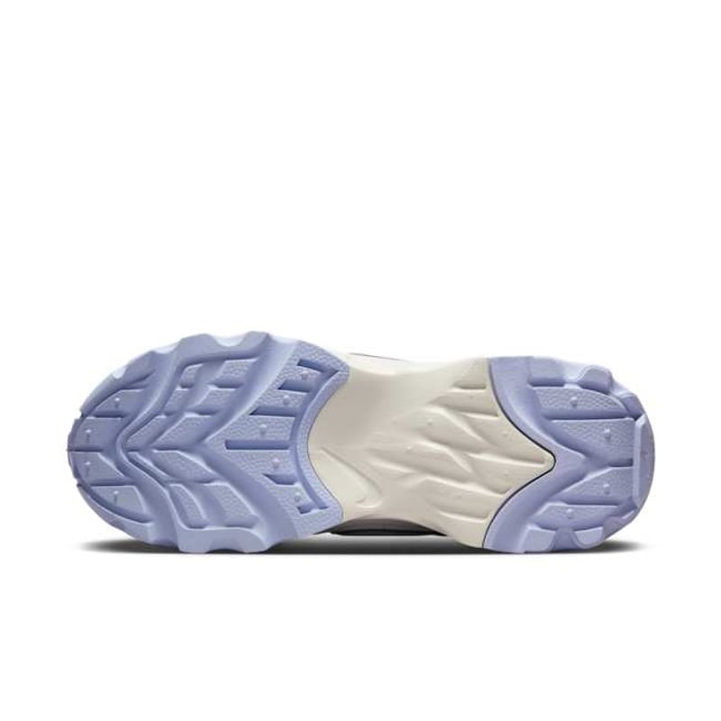 Nike TC 7900 Premium FD0385-121 02