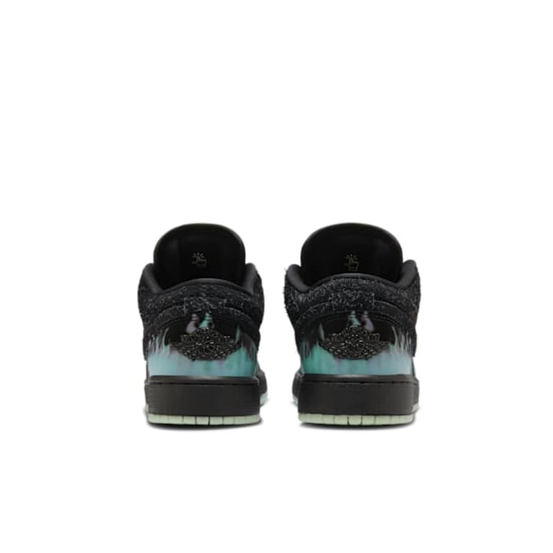 Jordan 1 Low Halloween HQ3442-001 06