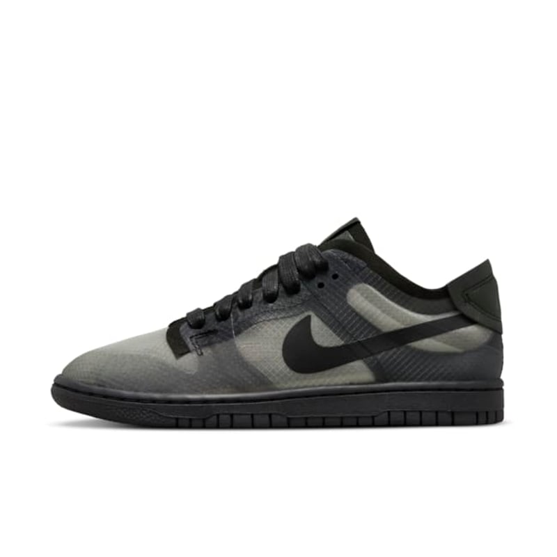 Nike Dunk Low x Comme des Garçons CZ2675-002 01