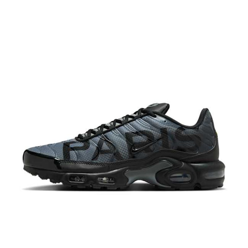 Nike Air Max Plus x Paris Saint-Germain IB2253-001 01