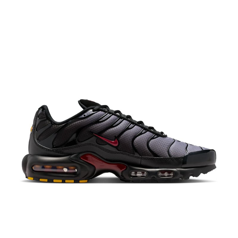 Superge Nike Air Max Plus "Black & Team Crimson" | Moški | Sportstyle | 03 | SPORTSHOWROOM