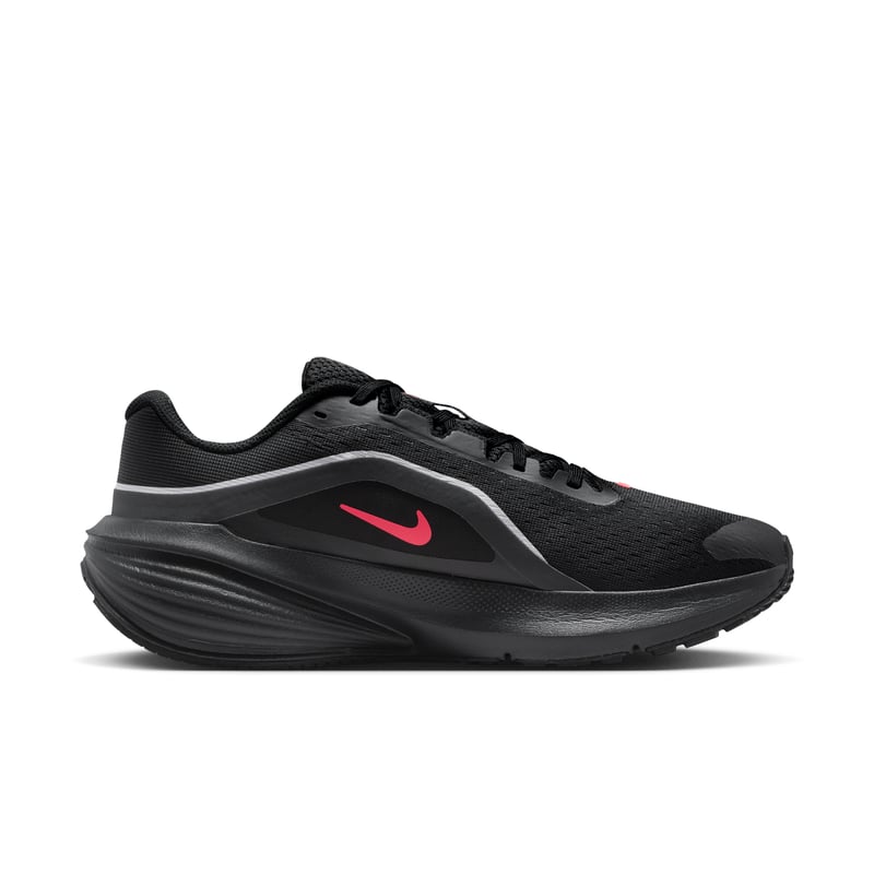 Nike Downshifter 14 löparskor "Black & Red Orbit" | Män | Löpning | 03 | SPORTSHOWROOM