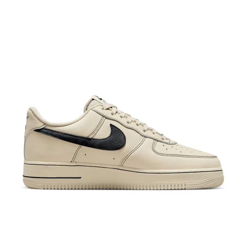 Nike Air Force 1 '07 LV8 HQ2037-200 03