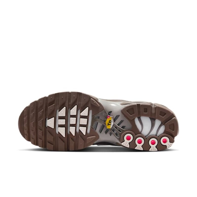 Nike Air Max Plus DZ3671-002 02